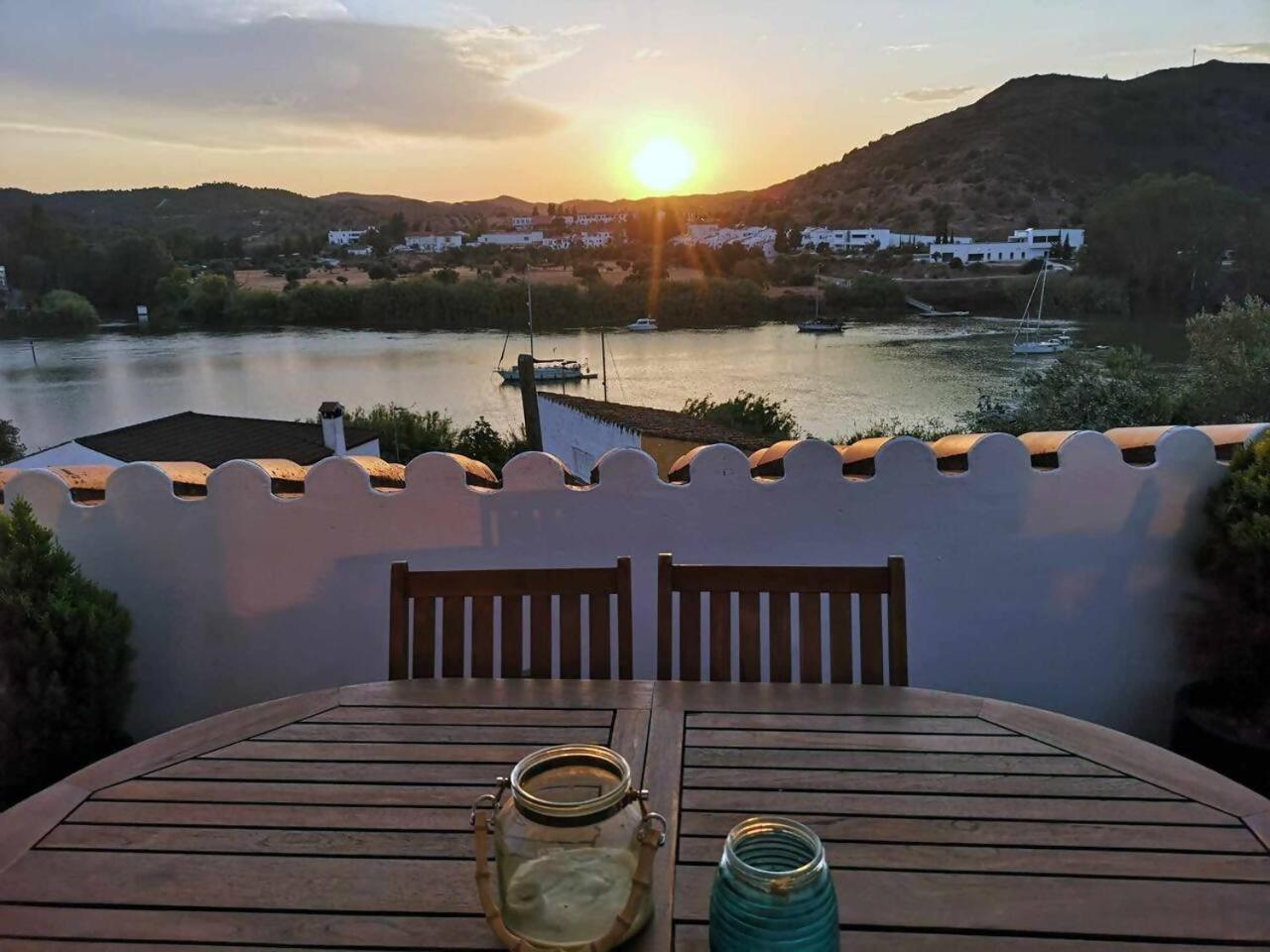 Casa rural La Rabá Terraza con increíbles vistas Sanlúcar de Guadiana Exterior foto